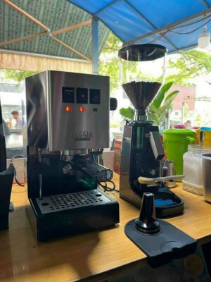 Nâng tầm quán cafe của bạn với máy pha cà phê đẳng cấp